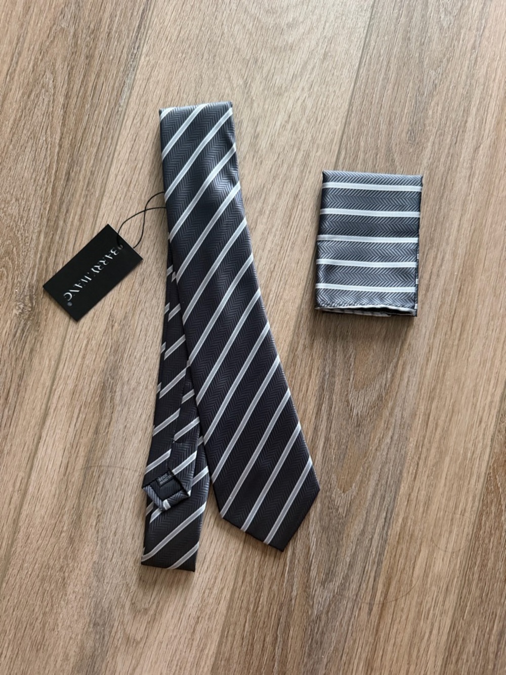 Barry Wang striped necktie and pocket square set